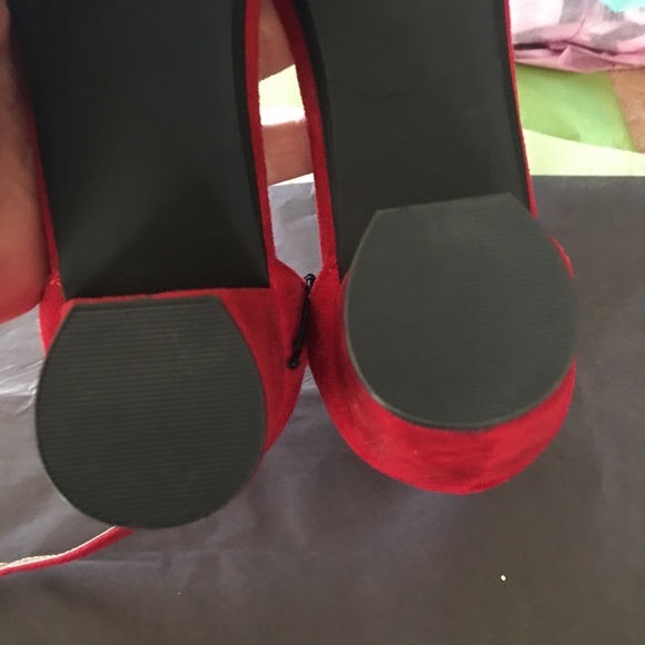 🎄epic sale🎄White mountain red suede sandal - Picture 9 of 10